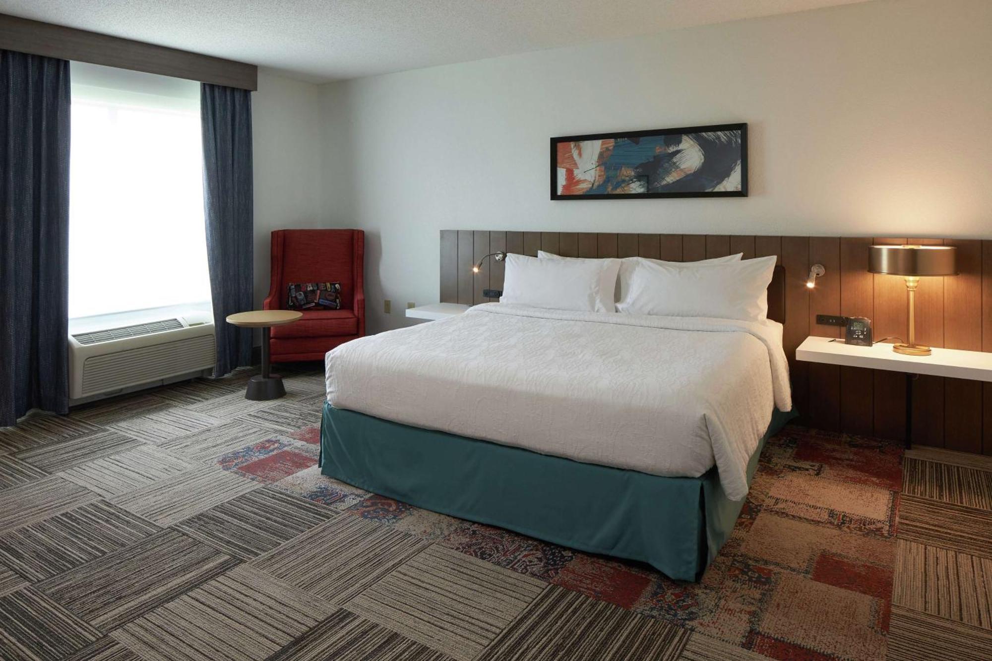 Hilton Garden Hotel 3*