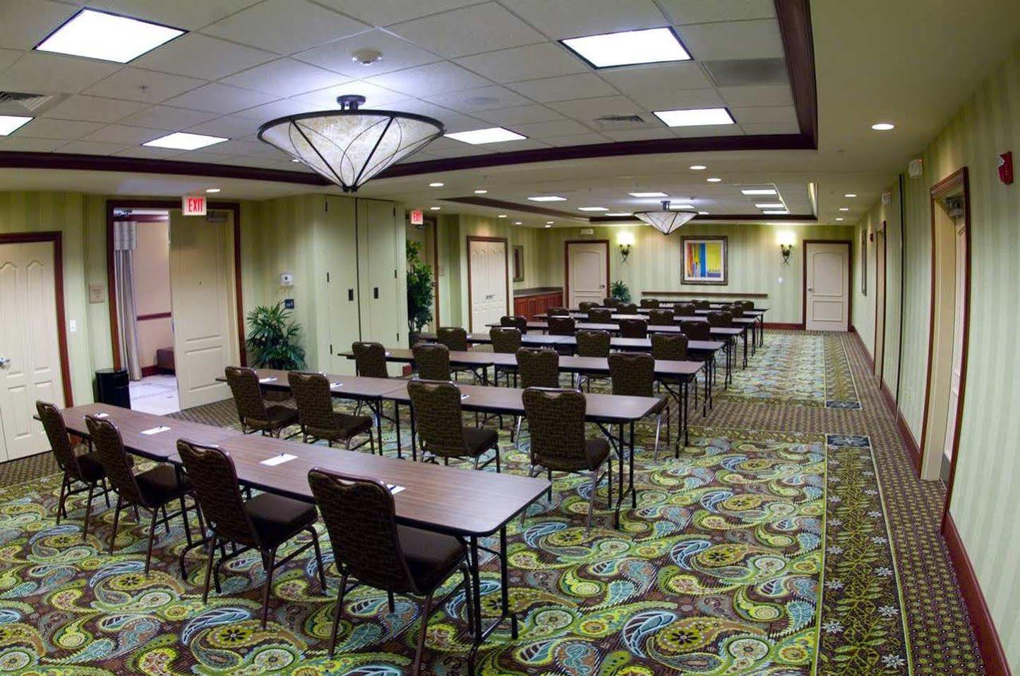 Hilton Garden 3*
